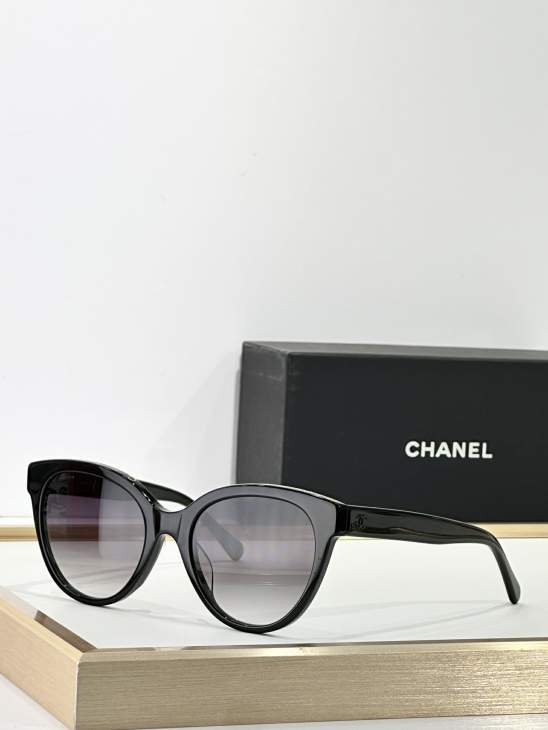 Picture of Chanel Sunglasses _SKUfw76704475fw